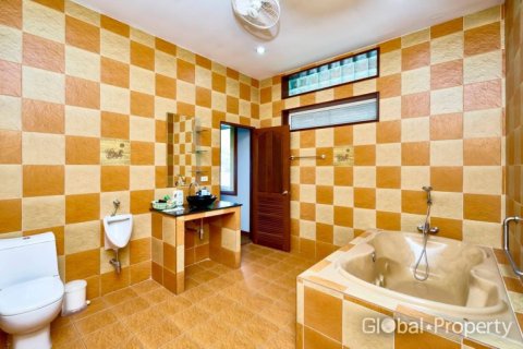 Haus in Pattaya, Thailand 6 Schlafzimmer № 170430 - Foto 18
