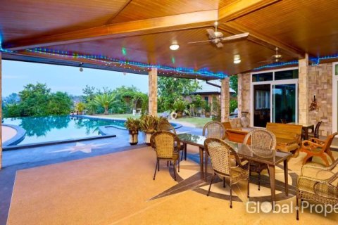 Haus in Pattaya, Thailand 6 Schlafzimmer № 170430 - Foto 6