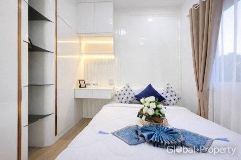 Casa de 4 dormitorios en Pattaya, Tailandia № 170429 - foto 6