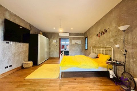 House in Chiang Mai, Thailand 5 bedrooms № 162680 - photo 11