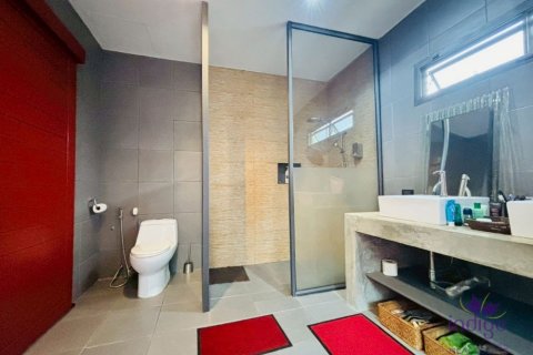 House in Chiang Mai, Thailand 5 bedrooms № 162680 - photo 13