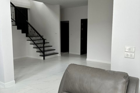 Villa in Chiang Mai, Thailand 4 Schlafzimmer № 162684 - Foto 11