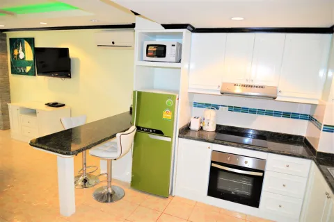 Apartamento de 1 dormitorio en Pattaya, Tailandia № 205961 - foto 7