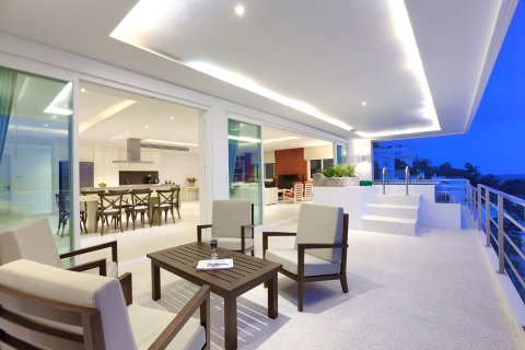 Apartamento de 3 dormitorios en Ko Samui, Tailandia № 148600 - foto 17