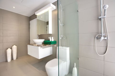 Apartamento de 3 dormitorios en Ko Samui, Tailandia № 148600 - foto 24