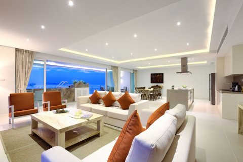 Apartamento de 3 dormitorios en Ko Samui, Tailandia № 148600 - foto 7
