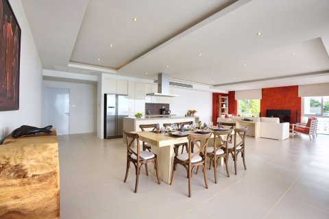 Apartamento de 3 dormitorios en Ko Samui, Tailandia № 148600 - foto 4