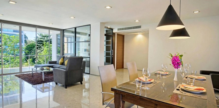 Condo in Bangkok, Thailand, 3 bedrooms № 220603