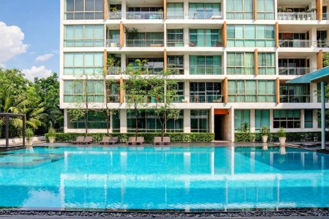 Condo in Bangkok, Thailand, 3 bedrooms № 220603 - photo 14