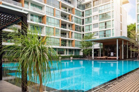 Condo in Bangkok, Thailand, 3 bedrooms № 220603 - photo 13