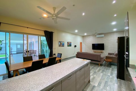 Chalet de 3 dormitorios en Pran Buri, Tailandia № 168746 - foto 26