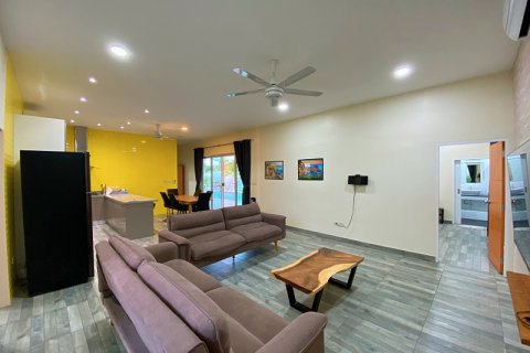 Chalet de 3 dormitorios en Pran Buri, Tailandia № 168746 - foto 30