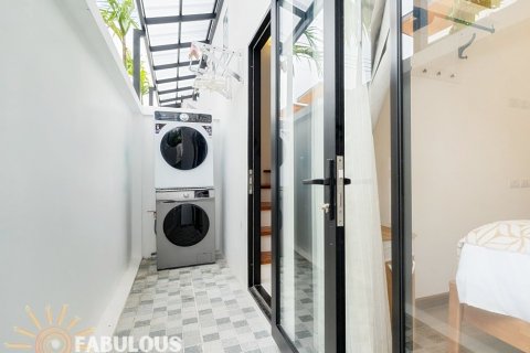 Chalet de 3 dormitorios en Kamala, Tailandia № 179331 - foto 3