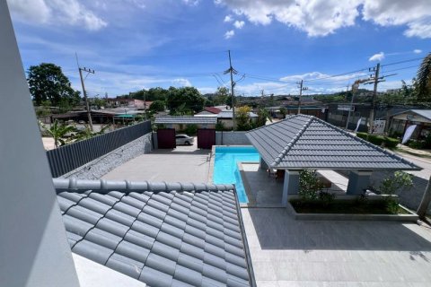 Villa in Pattaya, Thailand 5 bedrooms № 233373 - photo 2