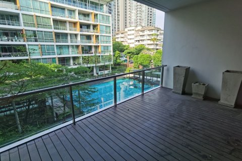 Condominio de 3 dormitorios en Bangkok, Tailandia № 181058 - foto 15