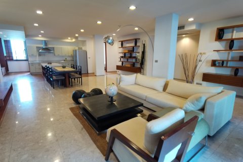 Condominio de 3 dormitorios en Bangkok, Tailandia № 181058 - foto 9
