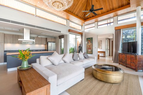 Casa de 4 dormitorios en Phuket, Tailandia № 181057 - foto 4