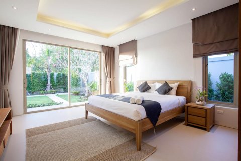 Casa de 4 dormitorios en Phuket, Tailandia № 181057 - foto 22