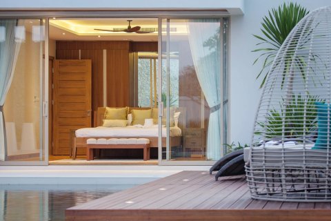 Casa de 4 dormitorios en Phuket, Tailandia № 181057 - foto 15