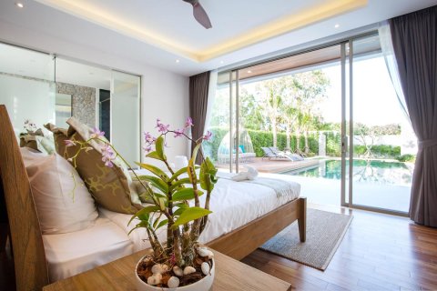 Casa de 4 dormitorios en Phuket, Tailandia № 181057 - foto 20