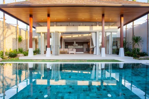 Casa de 4 dormitorios en Phuket, Tailandia № 181057 - foto 25