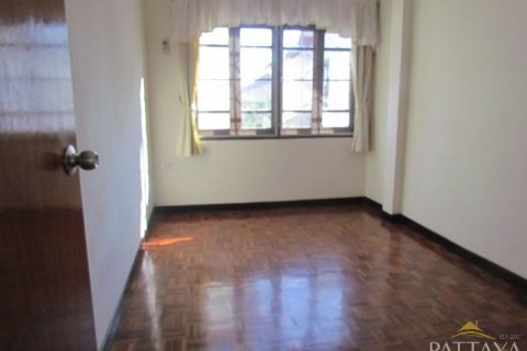 Casa de 3 dormitorios en Pattaya, Tailandia № 47432 - foto 24