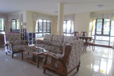 Casa de 3 dormitorios en Pattaya, Tailandia № 47432 - foto 6