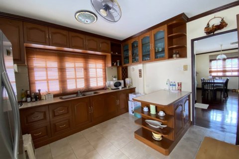 Casa de 3 dormitorios en Pattaya, Tailandia № 22259 - foto 22