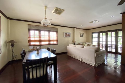 Casa de 3 dormitorios en Pattaya, Tailandia № 22259 - foto 24