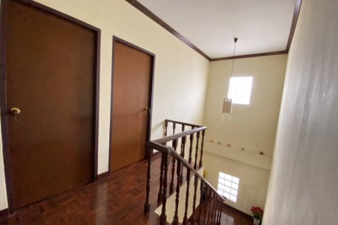 Casa de 3 dormitorios en Pattaya, Tailandia № 22259 - foto 20