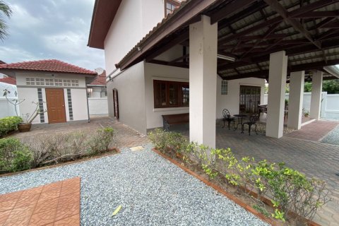 Casa de 3 dormitorios en Pattaya, Tailandia № 22259 - foto 4