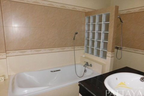 Casa de 2 dormitorios en Pattaya, Tailandia № 47433 - foto 6