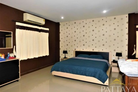 Casa de 2 dormitorios en Pattaya, Tailandia № 47433 - foto 17