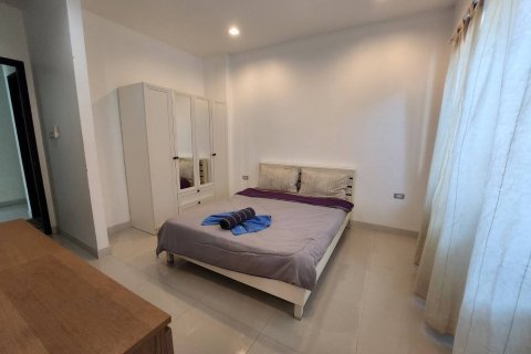 Casa de 3 dormitorios en Pattaya, Tailandia № 47430 - foto 10