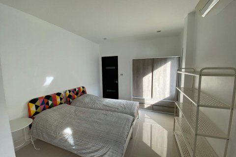 Casa de 3 dormitorios en Pattaya, Tailandia № 47430 - foto 17
