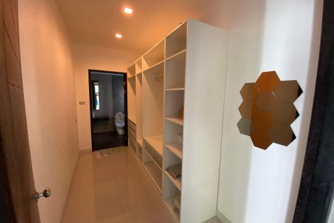 Casa de 3 dormitorios en Pattaya, Tailandia № 47430 - foto 14