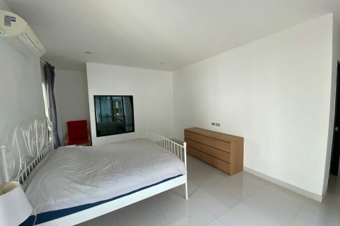 Casa de 3 dormitorios en Pattaya, Tailandia № 47430 - foto 20