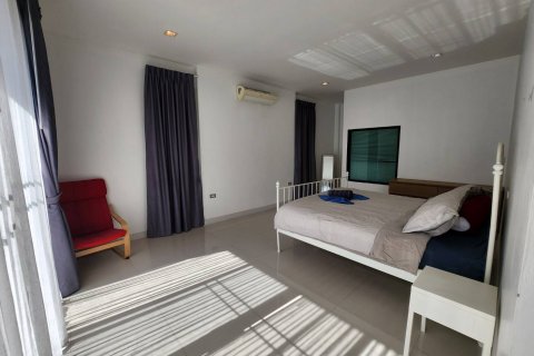 Casa de 3 dormitorios en Pattaya, Tailandia № 47430 - foto 9