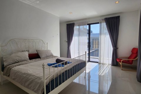 Casa de 3 dormitorios en Pattaya, Tailandia № 47430 - foto 22
