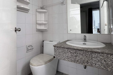 Condominio de 2 dormitorios en Ratchathewi, Bangkok, Tailandia № 172223 - foto 9