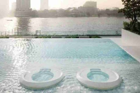 Condominio de 1 dormitorio en Thonburi, Bangkok, Tailandia № 183916 - foto 3