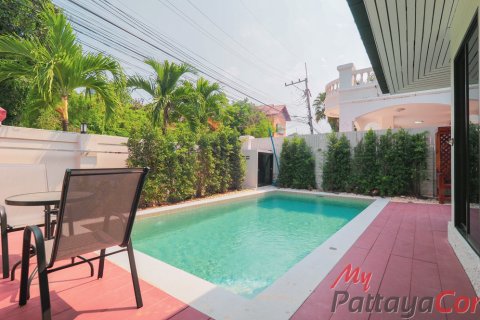 Casa de 3 dormitorios en Bang Lamung, Tailandia № 202289 - foto 5