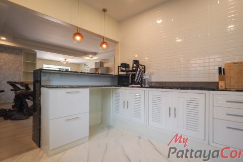 Casa de 3 dormitorios en Bang Lamung, Tailandia № 202289 - foto 19