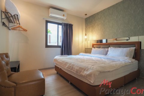 Casa de 3 dormitorios en Bang Lamung, Tailandia № 202289 - foto 20