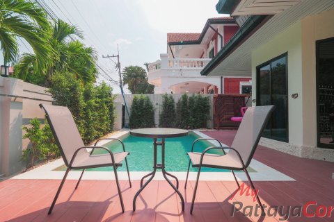 Casa de 3 dormitorios en Bang Lamung, Tailandia № 202289 - foto 3