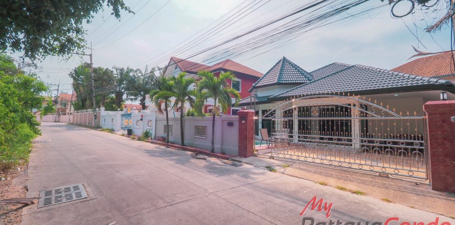 Casa de 3 dormitorios en Bang Lamung, Tailandia № 202289