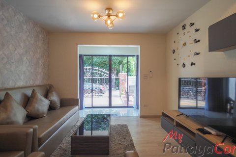 Casa de 3 dormitorios en Bang Lamung, Tailandia № 202289 - foto 13
