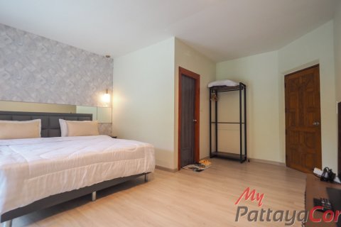 Casa de 3 dormitorios en Bang Lamung, Tailandia № 202289 - foto 27