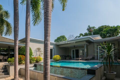 Casa de 3 dormitorios en Bang Lamung, Tailandia № 202286