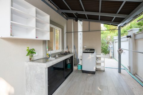 Casa de 3 dormitorios en Bang Lamung, Tailandia № 202286 - foto 27